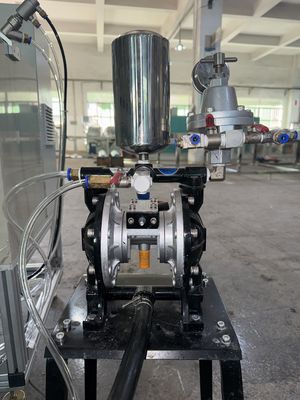 Автоматизированная система распылительного покрытия для формованной целлюлозы.